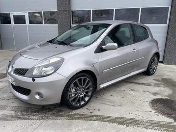 Renault Clio RS disponible aux enchères