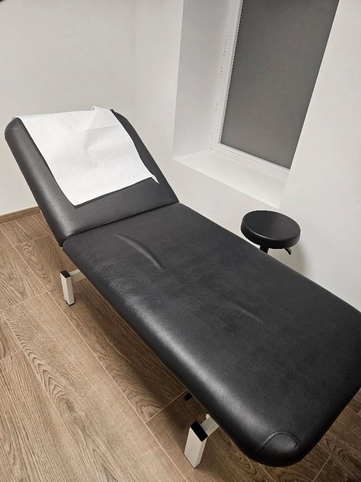 Table d'examen medical - Table de massage électrique, Divers, Divers Autre, Utilisé, Enlèvement