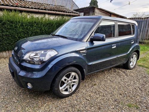 KIA SOUL 1.6 CRDI " AUTOMAAT " AIRCO "162000 Km, Auto's, Kia, Particulier, Soul, ABS, Airbags, Airconditioning, Android Auto, Bluetooth