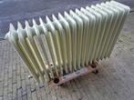 vintage gietijzeren radiator 90x22x60, Doe-het-zelf en Bouw, Verwarming en Radiatoren, Ophalen, Gebruikt