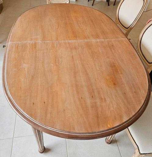 Elegante houten eettafel met uitschuiffunctie, Huis en Inrichting, Tafels | Eettafels, Ophalen
