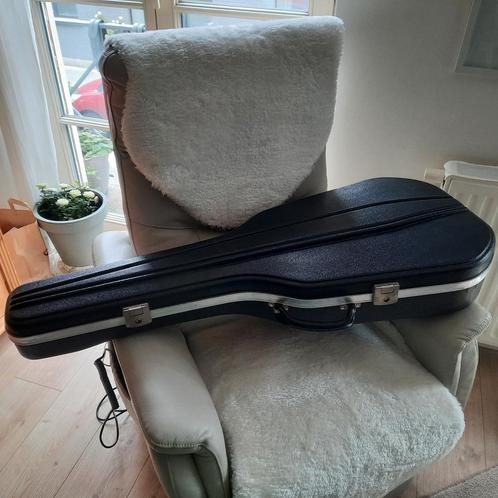 Zwarte gitaarkoffer Flightcase met sleutelslot, Muziek en Instrumenten, Behuizingen en Koffers, Flightcase, Ophalen