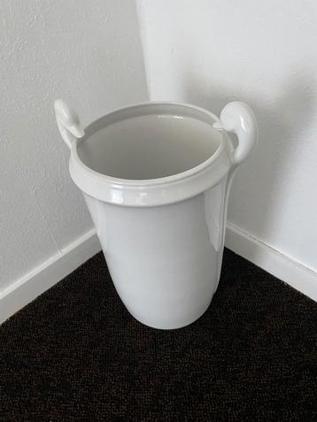 Paraplubak beschikbaar voor biedingen