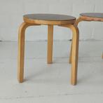alvar aalto krukje stool model 60 oude editie artek 1940-60s, Maison & Meubles, Tabourets, Utilisé, Enlèvement ou Envoi