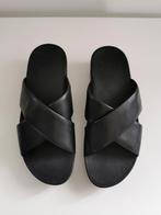 Fitflop cross slide - maat 40 NIEUW, Noir, Sabots, Fitflop, Enlèvement ou Envoi