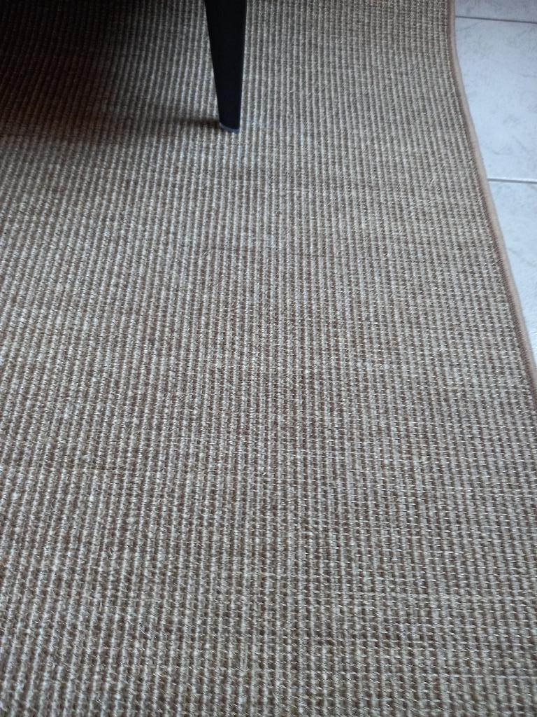 Nieuw stuk sisal tapijt.   2,25 m op 2 m, Ophalen