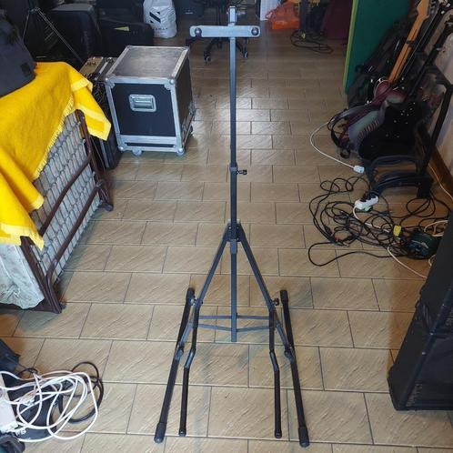 statief voor contrabas of cello, Muziek en Instrumenten, Instrumenten | Toebehoren, Zo goed als nieuw, Contrabas, Ophalen