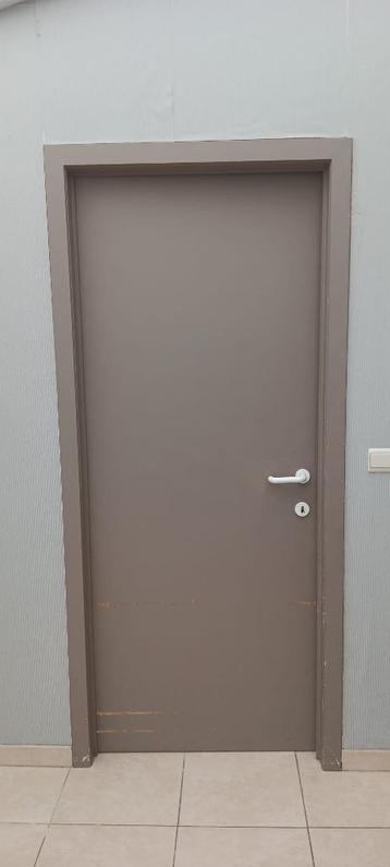 Binnendeuren beschikbaar voor biedingen