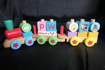 houten trein met blokjes - insteekspel Woezel en Pip