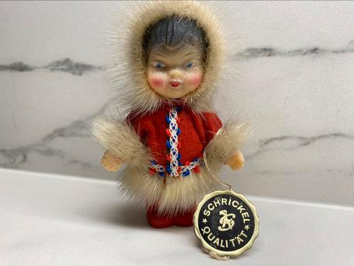 Vintage pop Eskimo vrouw van Schrickel, Verzamelen, Poppen, Zo goed als nieuw, Pop, Ophalen of Verzenden