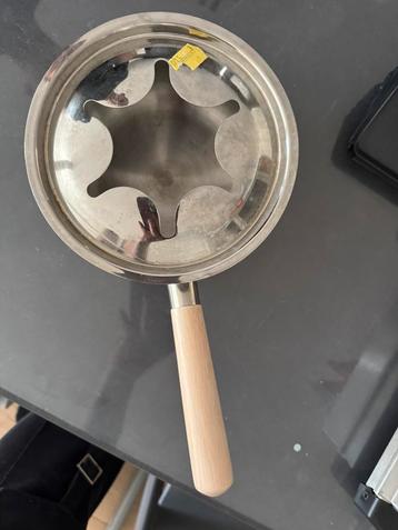 Fondue spullen beschikbaar voor biedingen