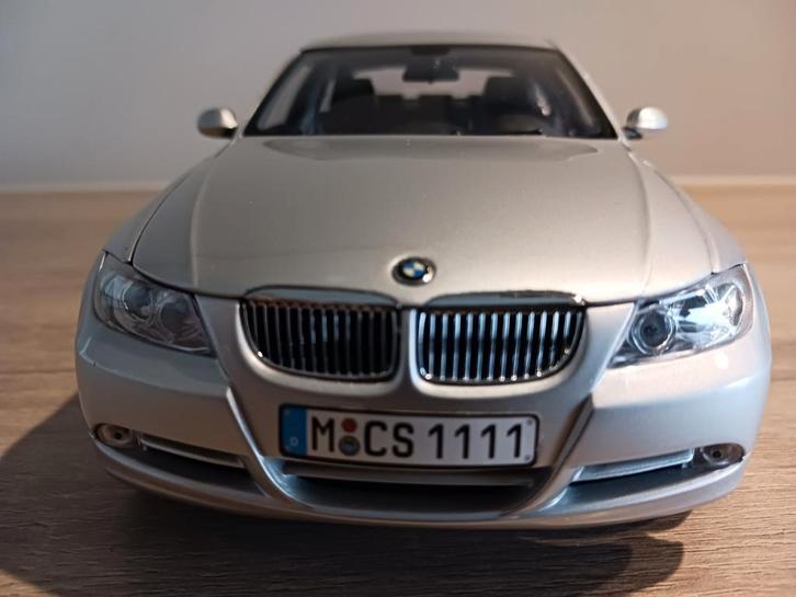 BMW E90, Hobby en Vrije tijd, Modelauto's | 1:18, Zo goed als nieuw, Ophalen of Verzenden