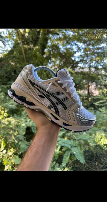 Asics kayano 14 beschikbaar voor biedingen