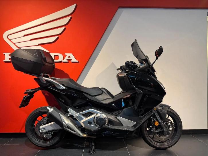 Honda Forza 750 NSS750 (bj 2021), Motoren, Motoren | Honda, Bedrijf, Scooter, Handvatverwarming