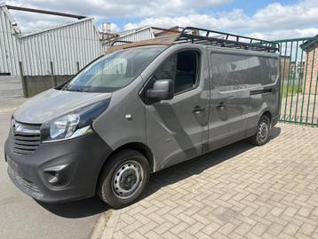 Opel vivaro 1.6 euro6B, Autos, Argent ou Gris, Achat, 6 portes, Euro 6