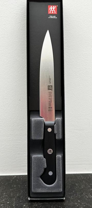 ZWILLING Vleesmes Gourmet 16 cm beschikbaar voor biedingen