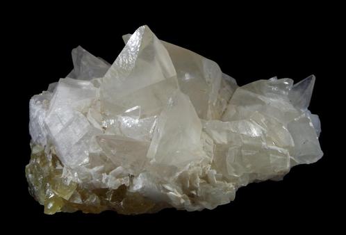 Witte CALCIET UV kristalgroep uit Asturias, Spanje., Verzamelen, Mineralen en Fossielen, Mineraal, Ophalen of Verzenden