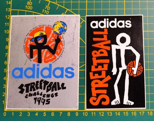 Lot 2x stickers Adidas Basketbal streetball 1995, Verzamelen, Stickers, Ophalen of Verzenden