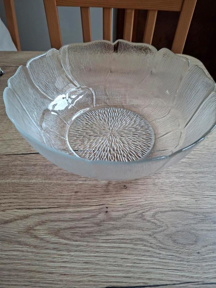 Glazen kom : acroroc fleur, Huis en Inrichting, Keuken | Servies, Glas, Ophalen of Verzenden