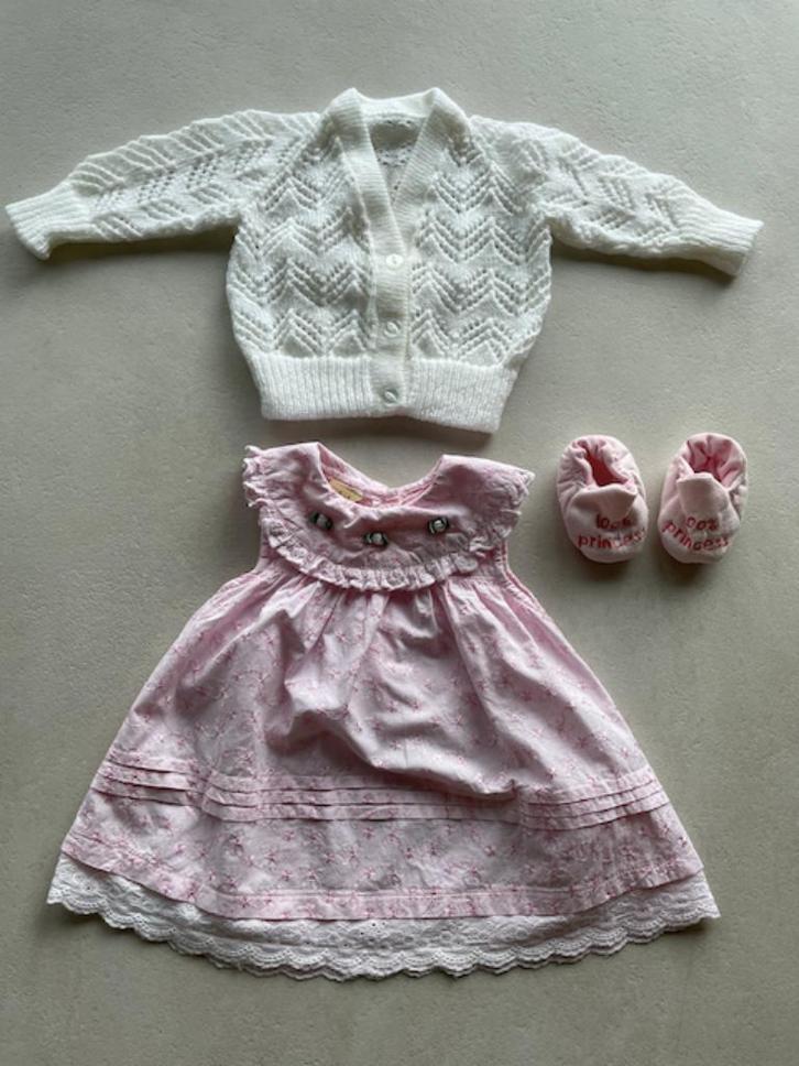 Lot de vêtements (37 pièces) pour fille de 1-3 mois, Kinderen en Baby's, Babykleding | Baby-kledingpakketten, Zo goed als nieuw