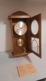Antieke klok Hermle met opwindsleutel, Antiek en Kunst, Ophalen