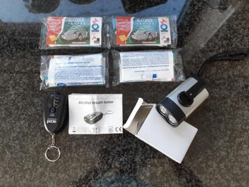 Alcohol tester digitaal + 4 blaaszakjes + Ledlamp  beschikbaar voor biedingen