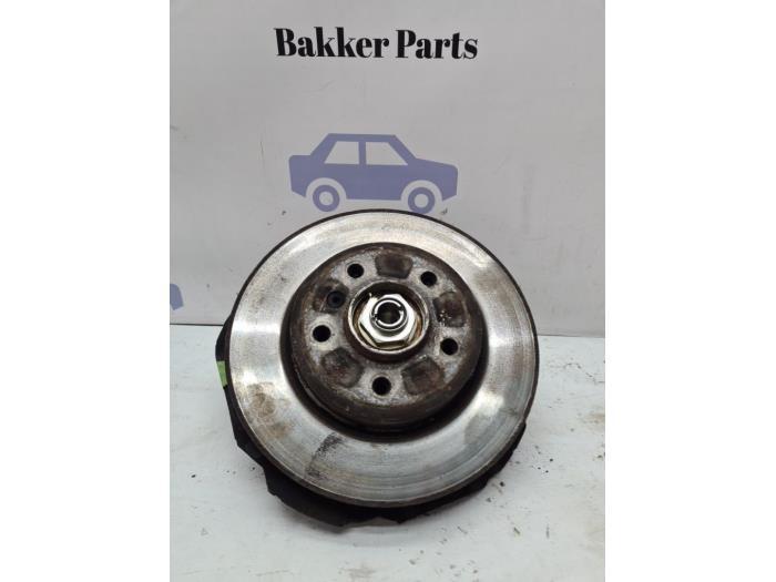 Fusee links-voor van een BMW 3-Serie, Auto-onderdelen, Ophanging en Onderstel, BMW, Gebruikt, 3 maanden garantie