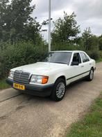 Mercedes w124 230e, Auto's, Mercedes-Benz, Euro 2, 1330 kg, Achterwielaandrijving, 4 cilinders