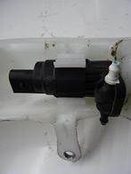 RUITENSPROEIERPOMP VOOR Audi A4 Avant (B8) (8K9955647), Gebruikt, Audi