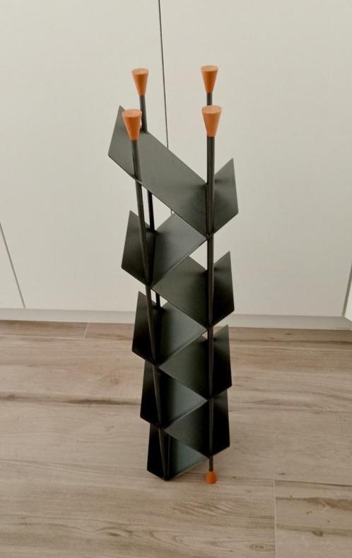 Design cd rack "Lourens  fisher", Huis en Inrichting, Woonaccessoires | Cd- en Dvd-rekken, Gebruikt, Cd's, 75 tot 150 discs, Metaal