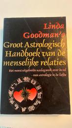 Groot astrologisch handboek van de menselijke relaties, Boeken, Ophalen of Verzenden, Zo goed als nieuw
