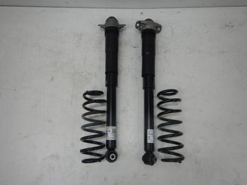 VW Golf 8 R Schokdemper Veren Set Achterzijde 5WA512011FE 5W beschikbaar voor biedingen