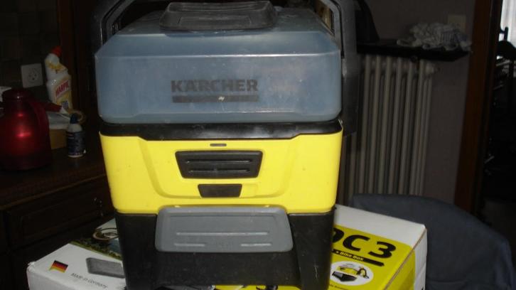 een hoge druk reiniger op baterij   merk karcher, Jardin & Terrasse, Nettoyeurs haute pression, Neuf, Batterie, Avec arrêt et démarrage automatiques