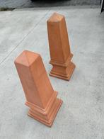 2 terracotta kegels. Hoogte 85cm, Maison & Meubles, Accessoires pour la Maison | Colonnes & Piliers, Comme neuf, Enlèvement