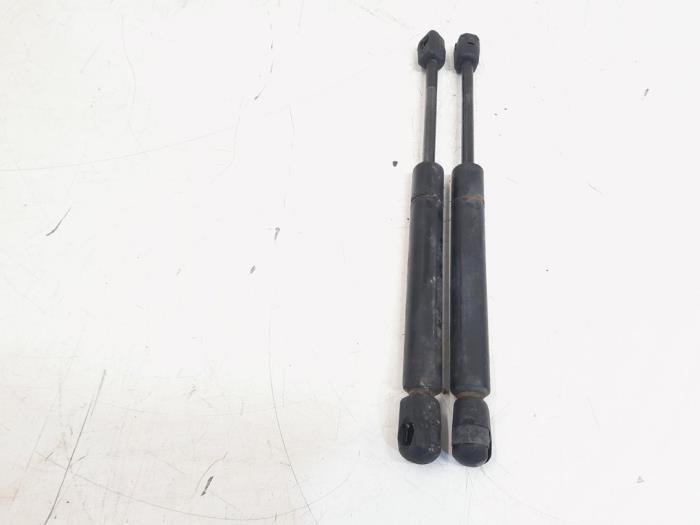 Amortisseur kit capot moteur d'un Audi TT, Autos : Pièces & Accessoires, Carrosserie & Tôlerie, Audi, Utilisé, 3 mois de garantie