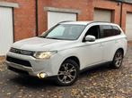 Mitsubishi Outlander 2.2 DI-D 4WD 7 plaatsen! Full. Euro 5, Euro 5, Outlander, Zwart, Wit
