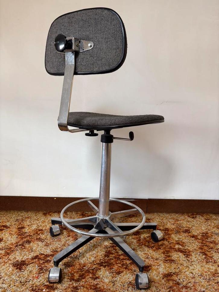 Chaise d’Architecte / de dessinateur sur roulettes, Huis en Inrichting, Bureaustoelen, Gebruikt, Bureaukruk, Grijs, Ophalen