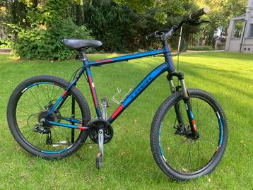 Jonge fiets merk Trek in perfect staat  beschikbaar voor biedingen