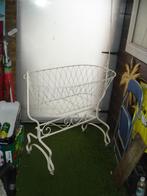 Antieke Babywieg gesmeed & geklonken, Ophalen, Gebruikt, Wieg