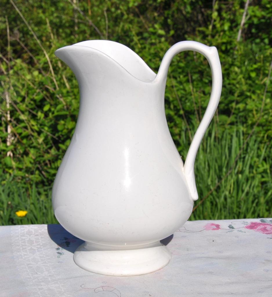 pichet en faience blanche nimy, Antiquités & Art, Enlèvement ou Envoi