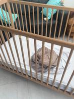 Lit bébé bois massif modulable avec matelas naturel, Ophalen, Zo goed als nieuw, Ledikant