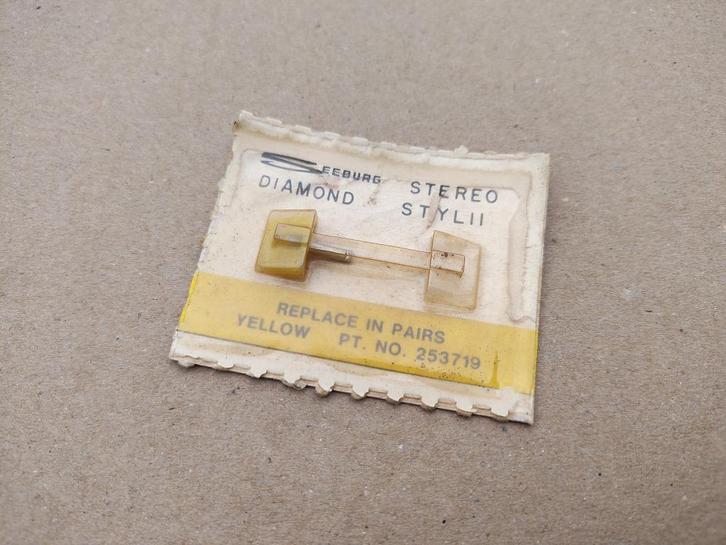 1x Gele Naald Seeburg Showcase/Disco (Div) jukebox, Verzamelen, Automaten | Jukeboxen, Seeburg, Verzenden