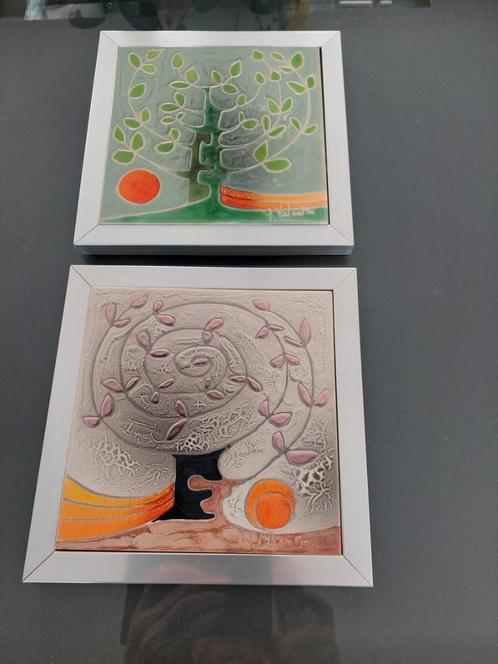 LOT DE 2 CARREAUX CERAMIQUES SIGNÉES VALENTIN G. VALLAURIS, Antiek en Kunst, Antiek | Keramiek en Aardewerk, Ophalen