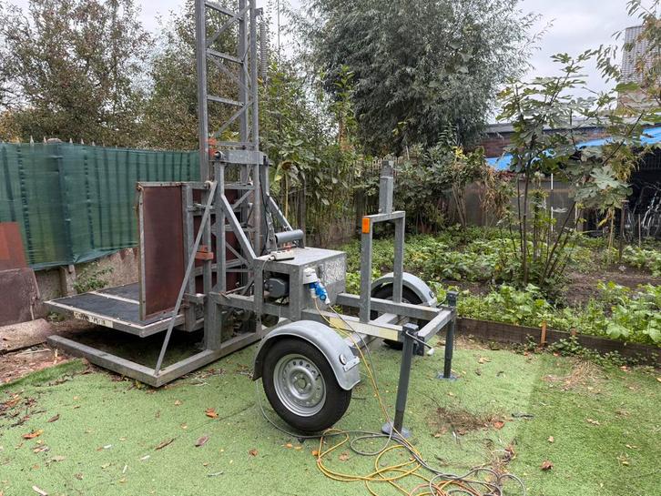 Bouwlift 220v snelveer, Doe-het-zelf en Bouw, Bouwliften, Zo goed als nieuw, Bouwlift, Ophalen