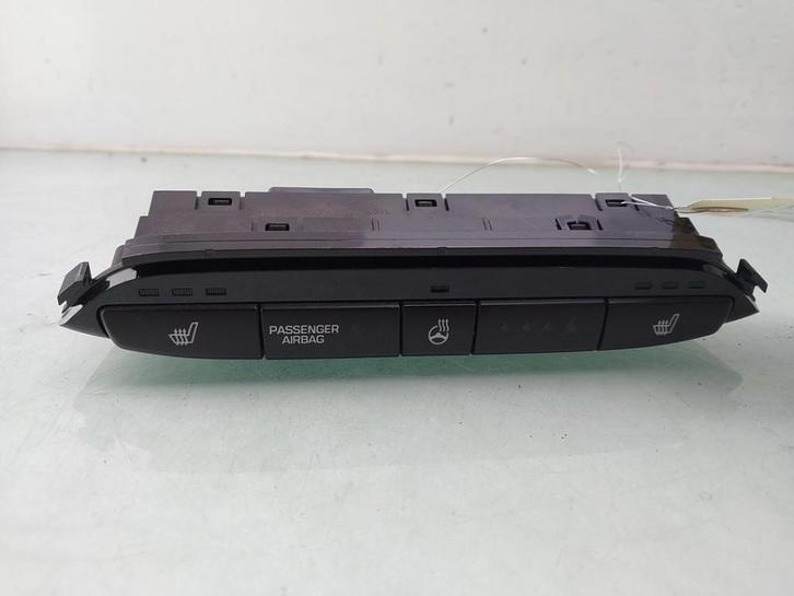 STOELVERWARMING SCHAKELAAR Hyundai i20 (GBB), Auto-onderdelen, Dashboard en Schakelaars, Hyundai, Gebruikt