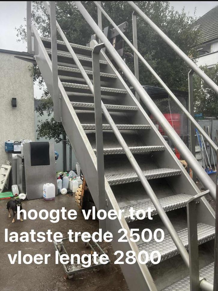 escalier entièrement en acier inoxydable, Bricolage & Construction, Générateurs, Comme neuf, Enlèvement