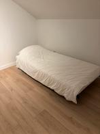 1 persoons bed met matras, Huis en Inrichting, Slaapkamer | Bedden, Ophalen, 90 cm, Eenpersoons, Zo goed als nieuw