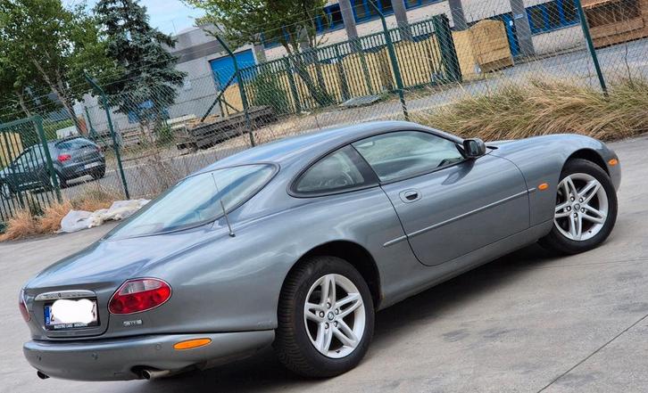 Jaguar XK8 4.2benz boite auto V8 full options 7999€ 240mkm, Auto's, Jaguar, Particulier, XK, Benzine, Euro 4, Coupé, 3 deurs, Automaat