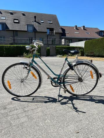 Retro dames fiets: Vedette beschikbaar voor biedingen