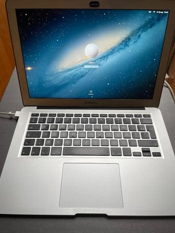 MacBook Air 13" 2014 - i5 - 256Gb - 4 Gb beschikbaar voor biedingen